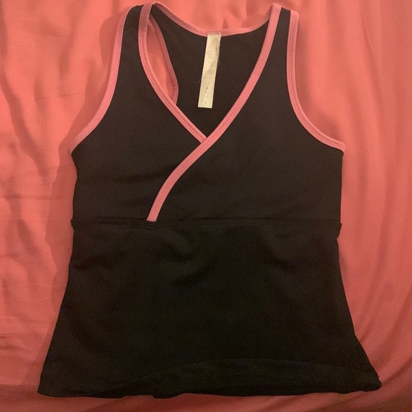 Outlive Zone Athietici Athletic Top - Picture 1 of 4